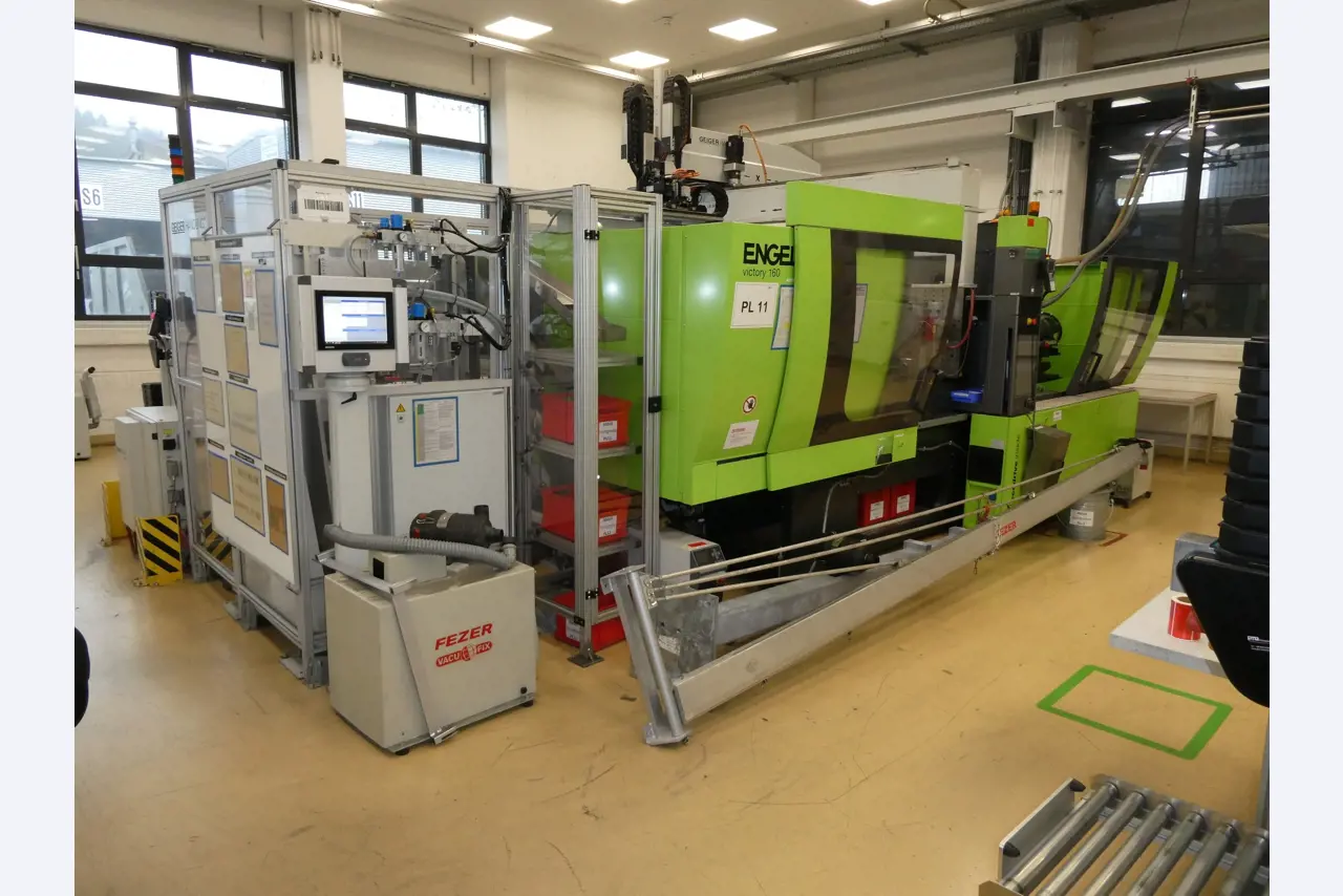 2 online veilingen van gereedschap, ponsmachines en randapparatuur-2