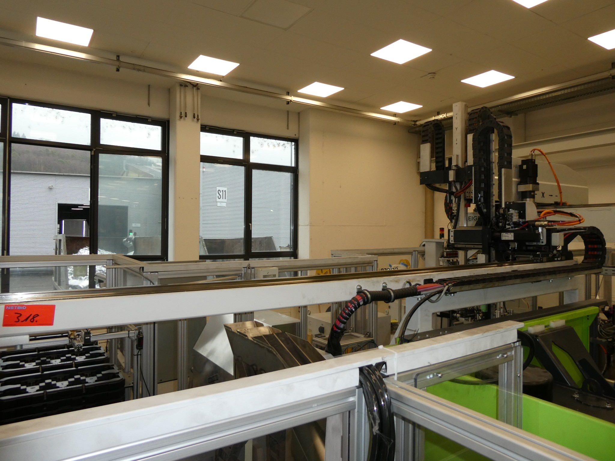 2 ventes aux enchères en ligne de machines-outils, poinçonneuses et périphériques-35