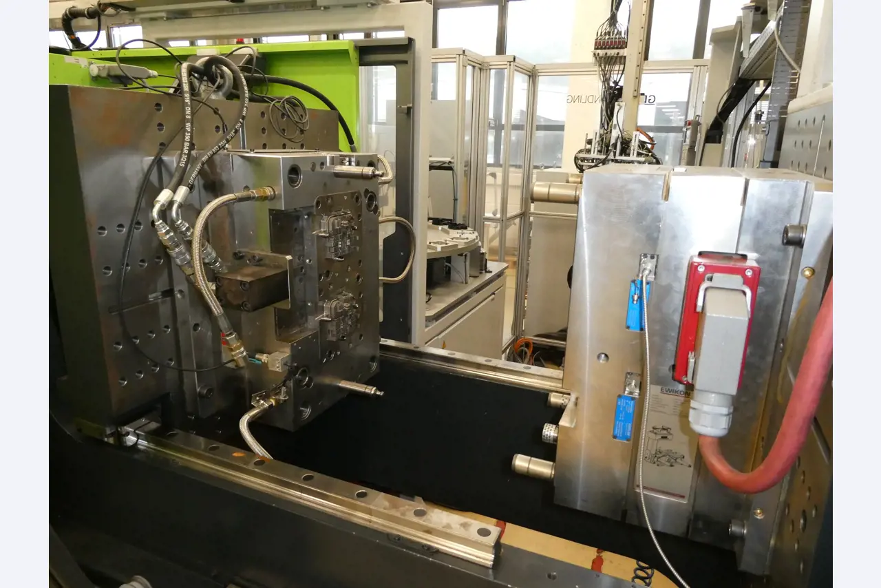 2 online veilingen van gereedschap, ponsmachines en randapparatuur-3