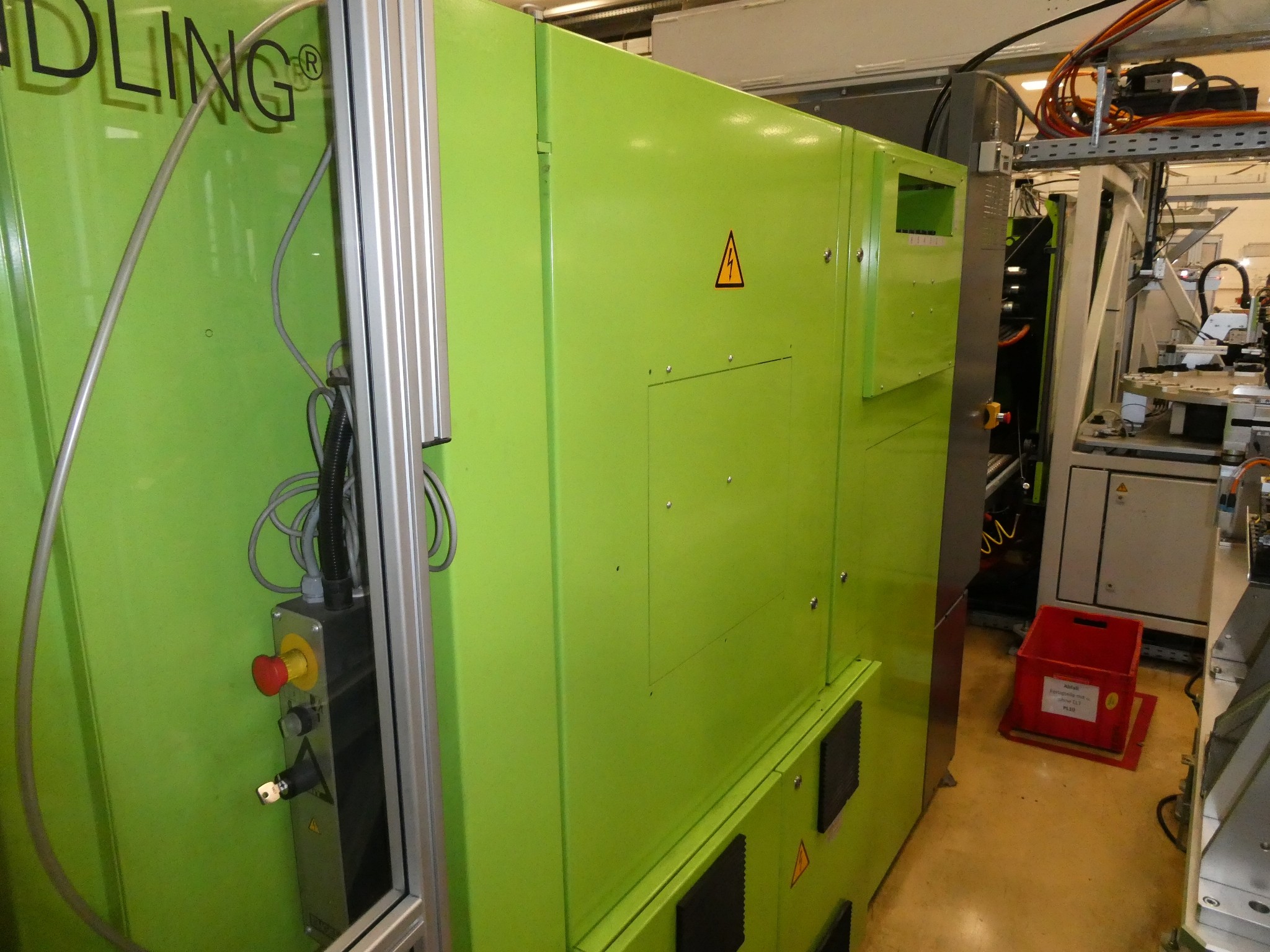 2 ventes aux enchères en ligne de machines-outils, poinçonneuses et périphériques-12