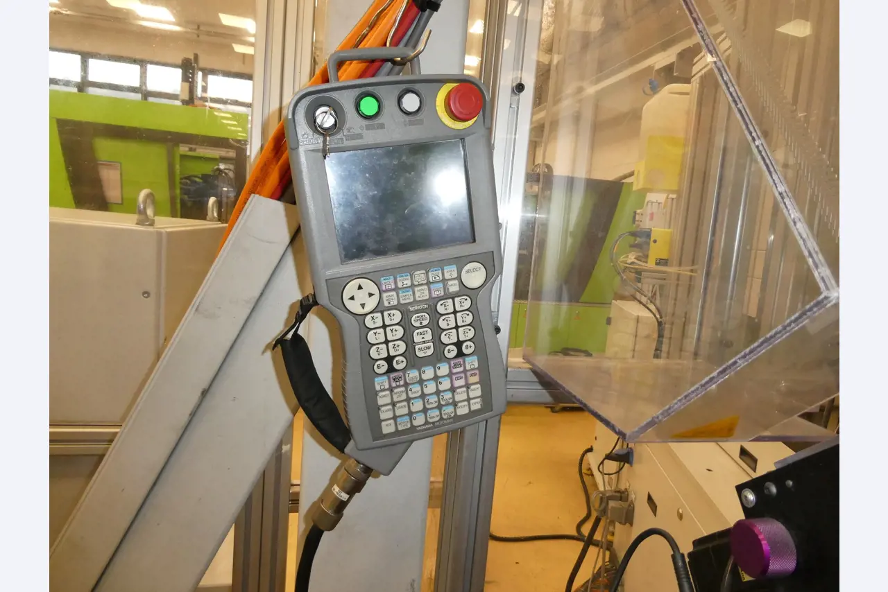 2 online veilingen van gereedschap, ponsmachines en randapparatuur-21