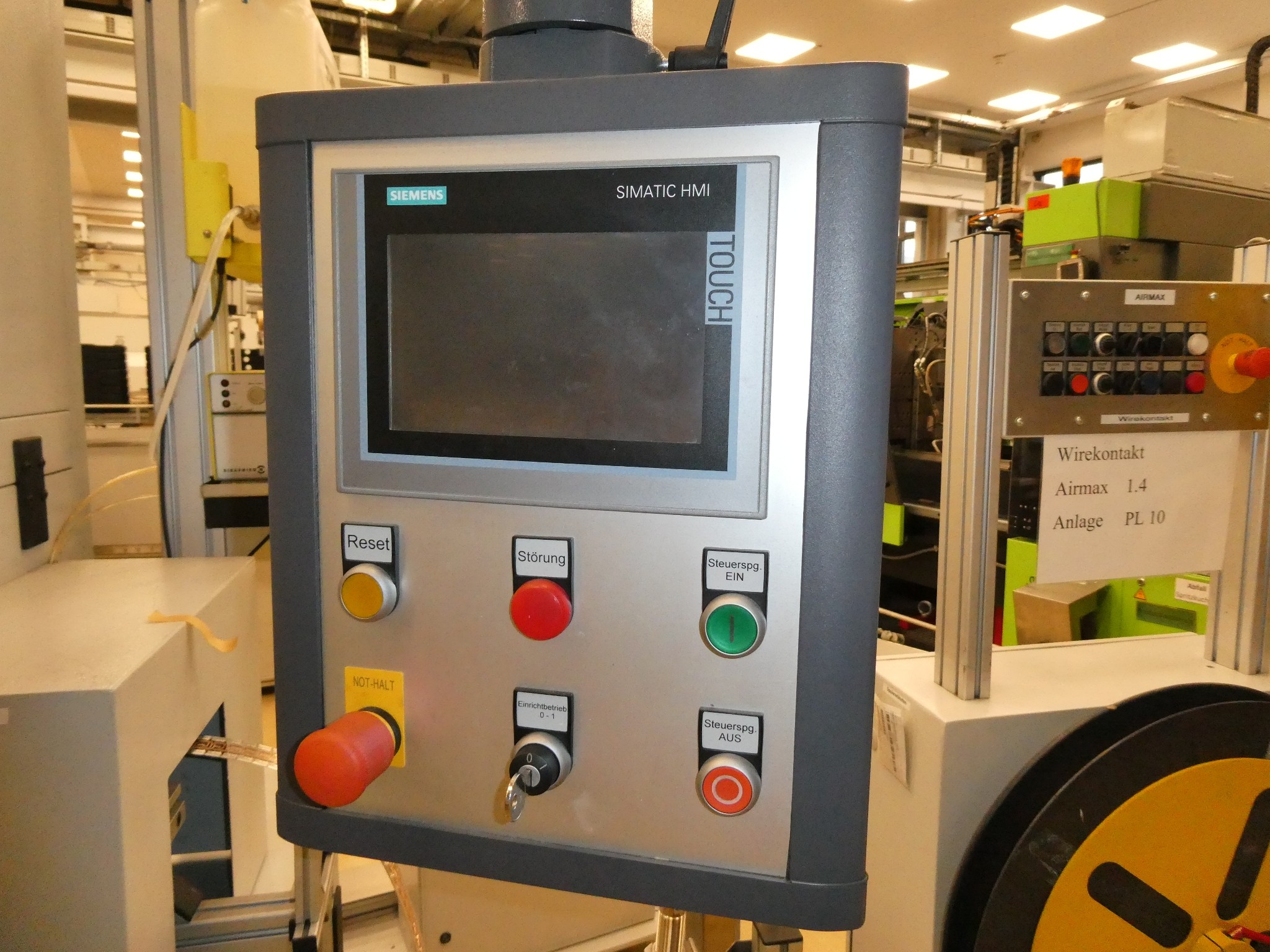 2 ventes aux enchères en ligne de machines-outils, poinçonneuses et périphériques-30