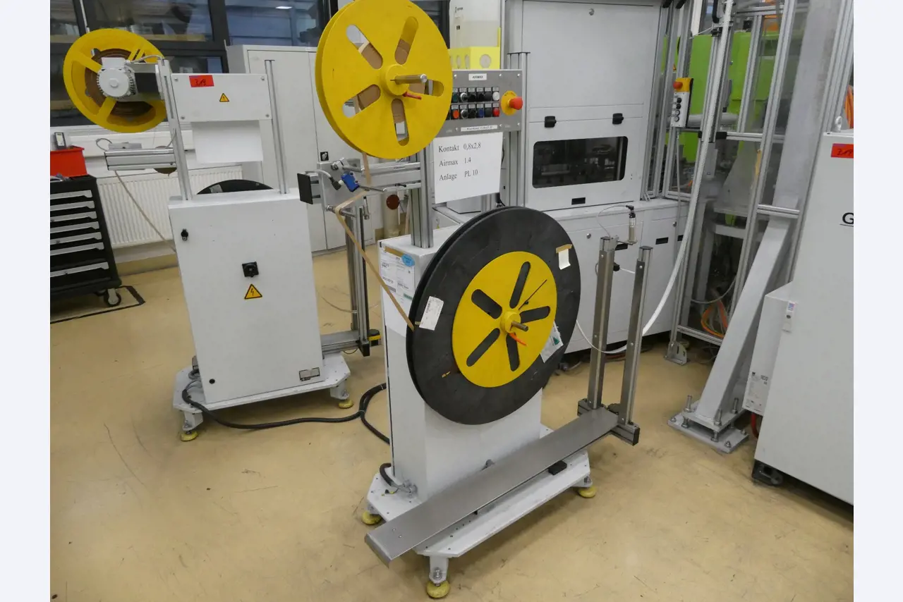 2 online veilingen van gereedschap, ponsmachines en randapparatuur-32