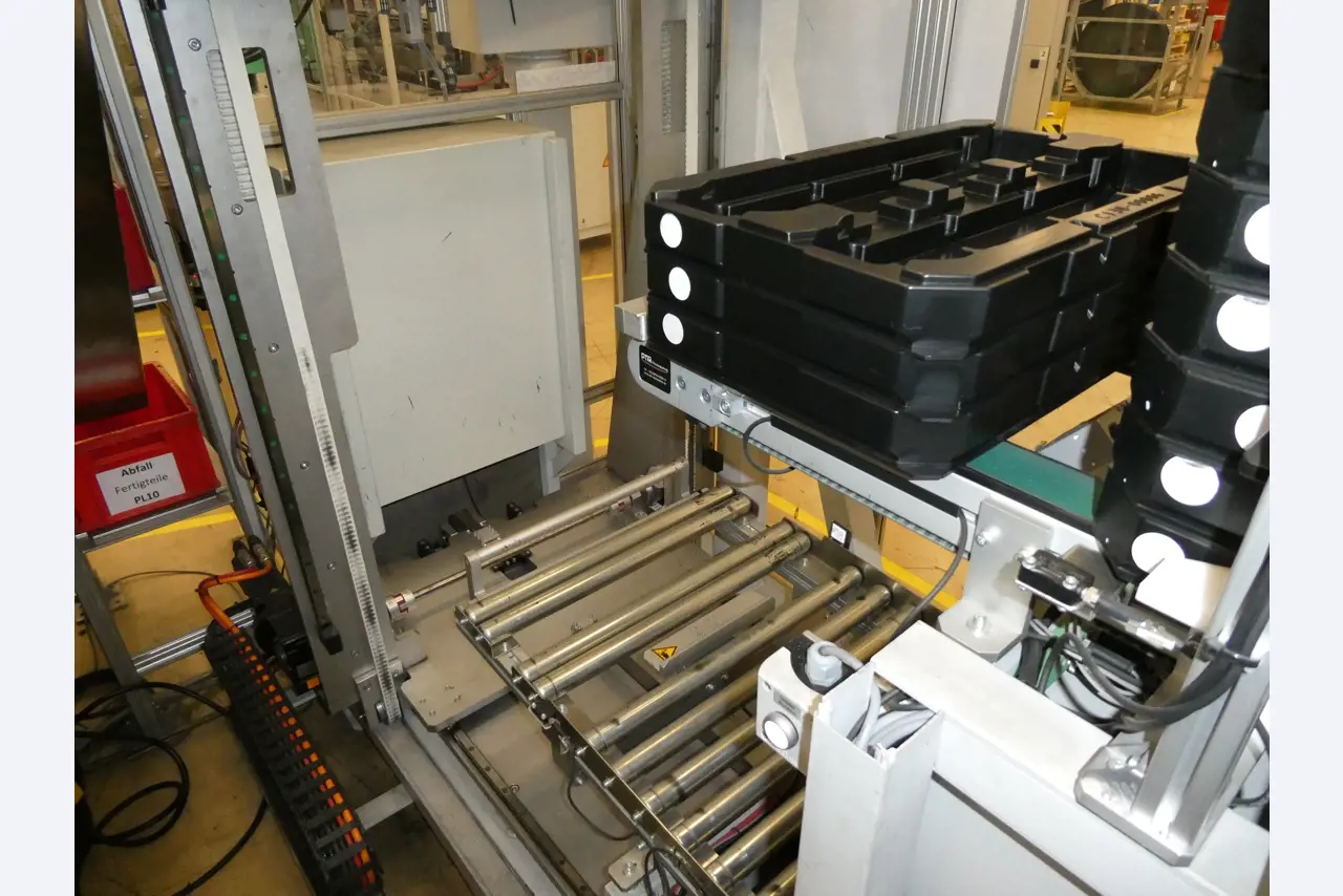 2 online veilingen van gereedschap, ponsmachines en randapparatuur-35