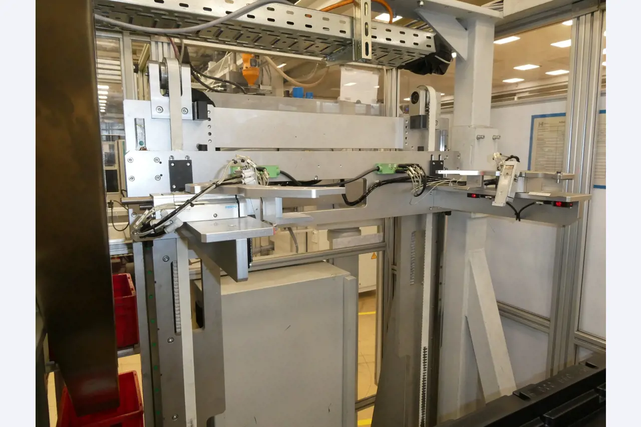 2 online veilingen van gereedschap, ponsmachines en randapparatuur-36