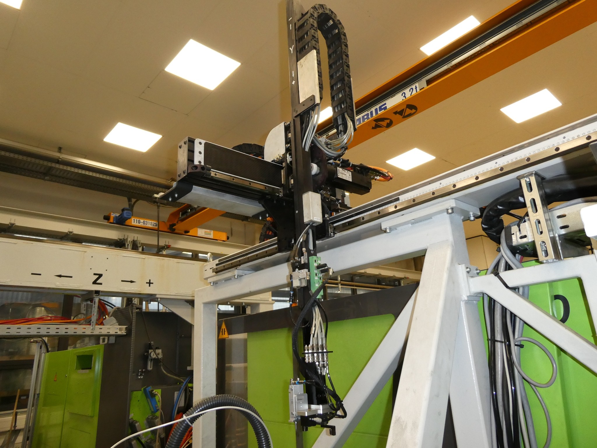 2 ventes aux enchères en ligne de machines-outils, poinçonneuses et périphériques-40