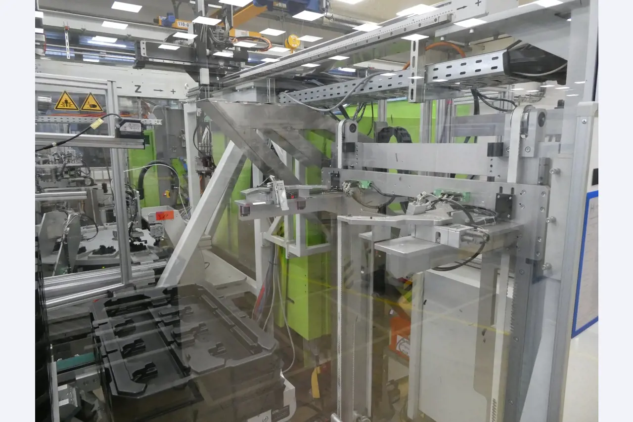 2 online veilingen van gereedschap, ponsmachines en randapparatuur-52