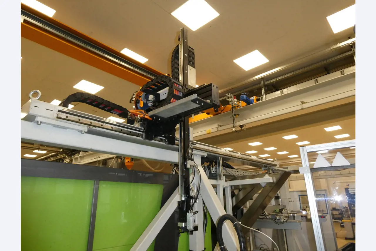 2 online veilingen van gereedschap, ponsmachines en randapparatuur-54