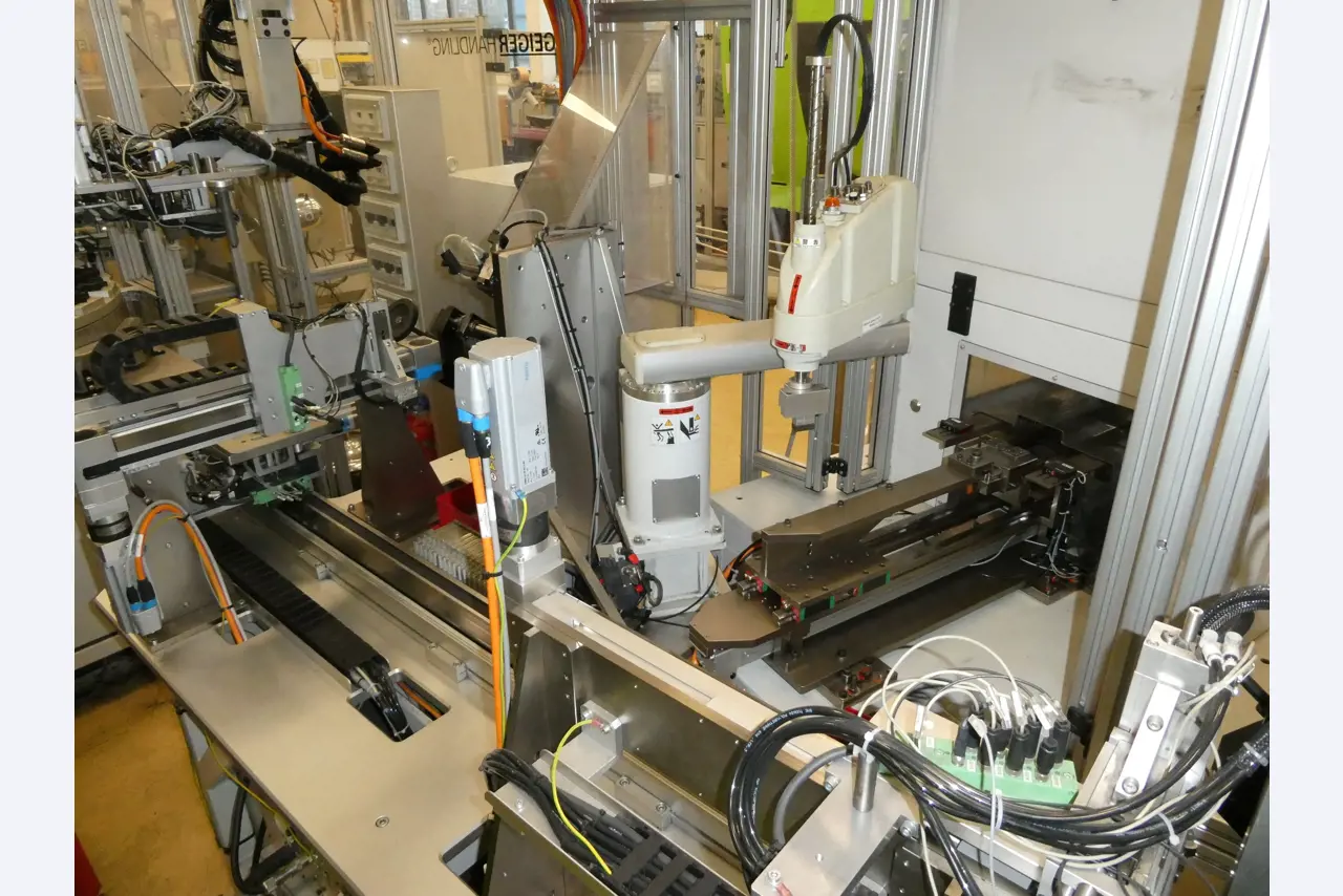 2 online veilingen van gereedschap, ponsmachines en randapparatuur-55