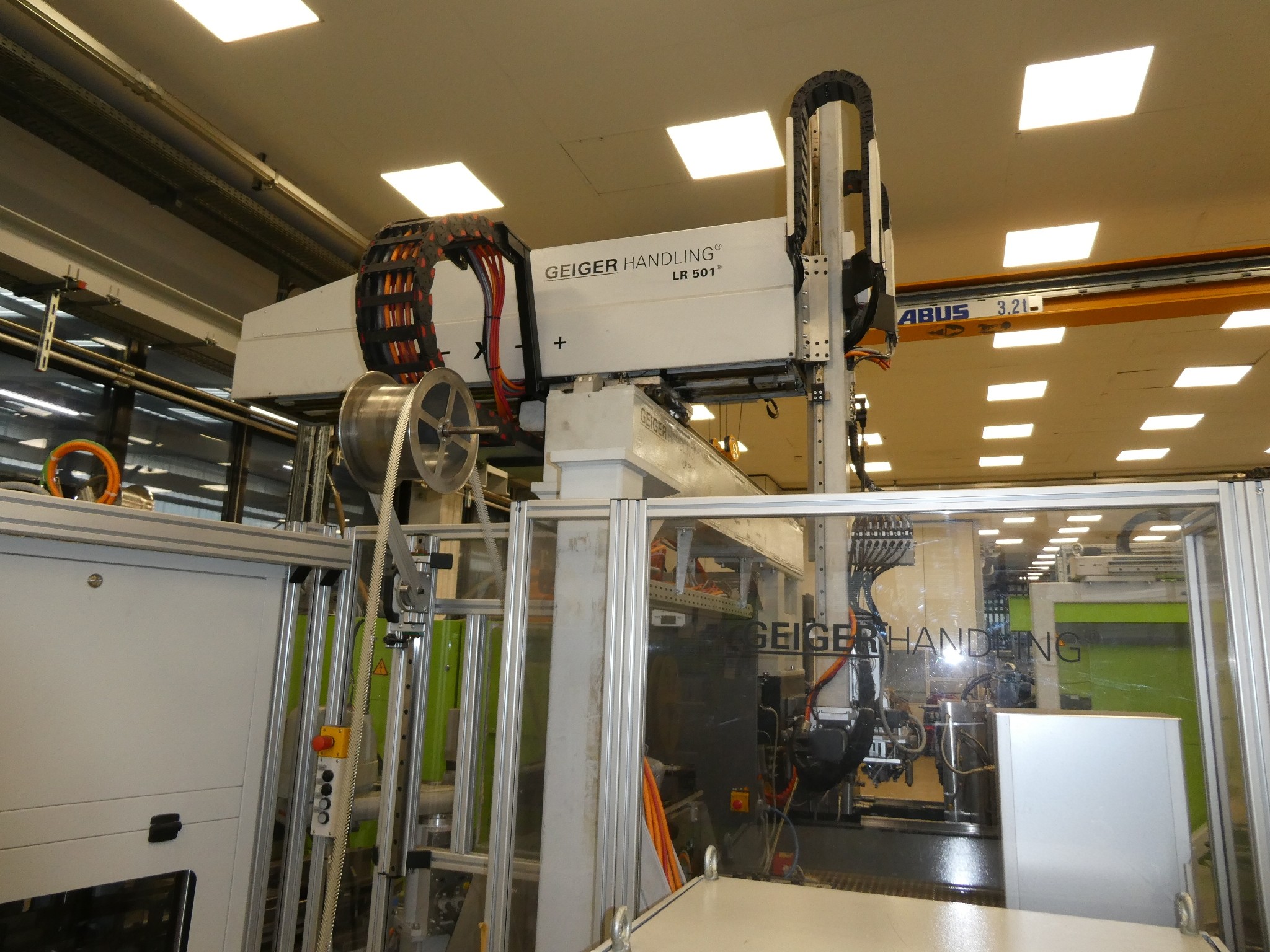 2 ventes aux enchères en ligne de machines-outils, poinçonneuses et périphériques-59