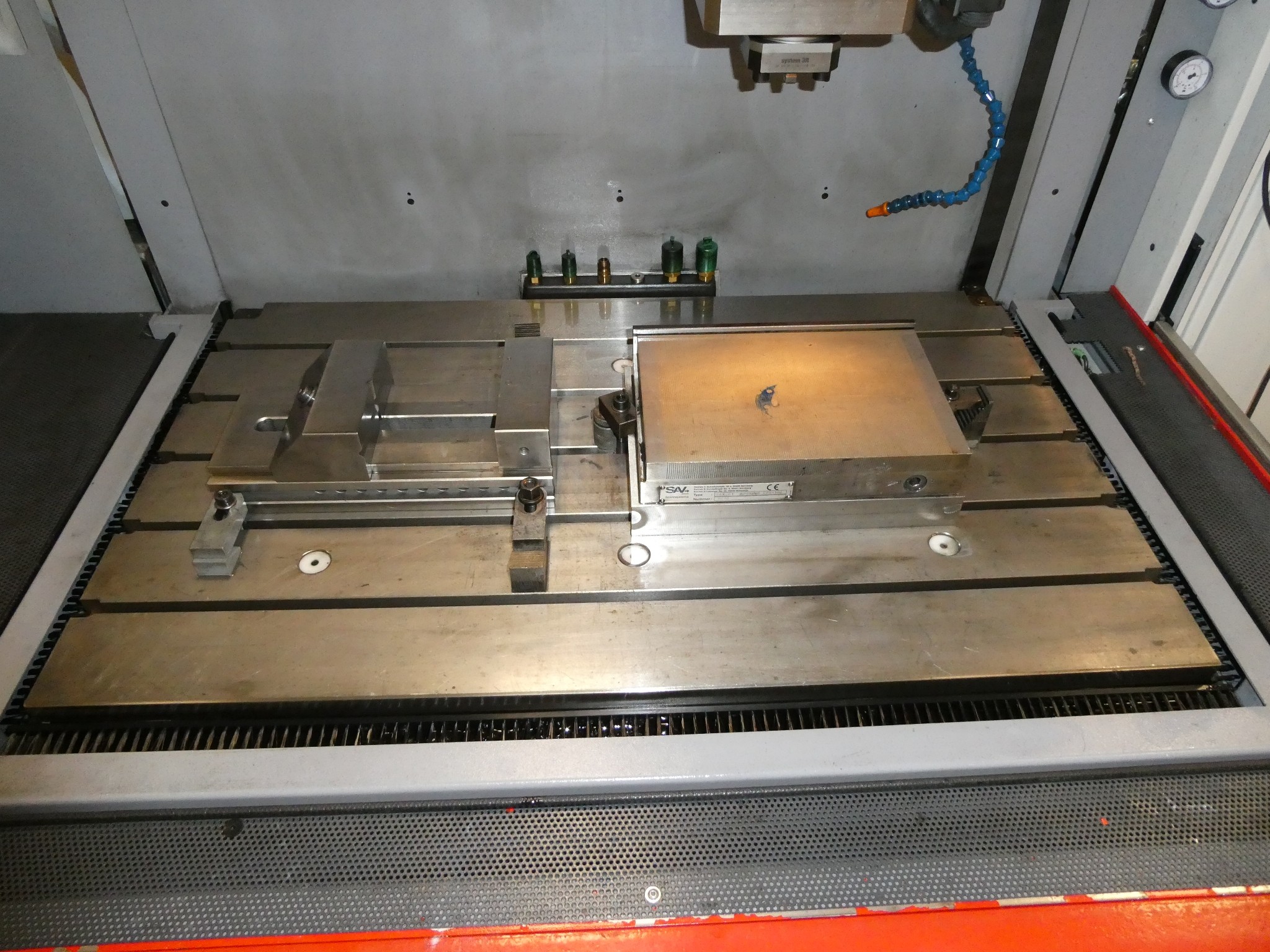 2 ventes aux enchères en ligne de machines-outils, poinçonneuses et périphériques-5