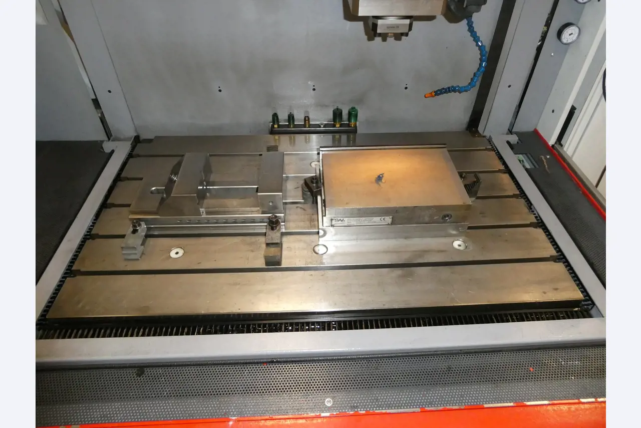 2 online veilingen van gereedschap, ponsmachines en randapparatuur-5