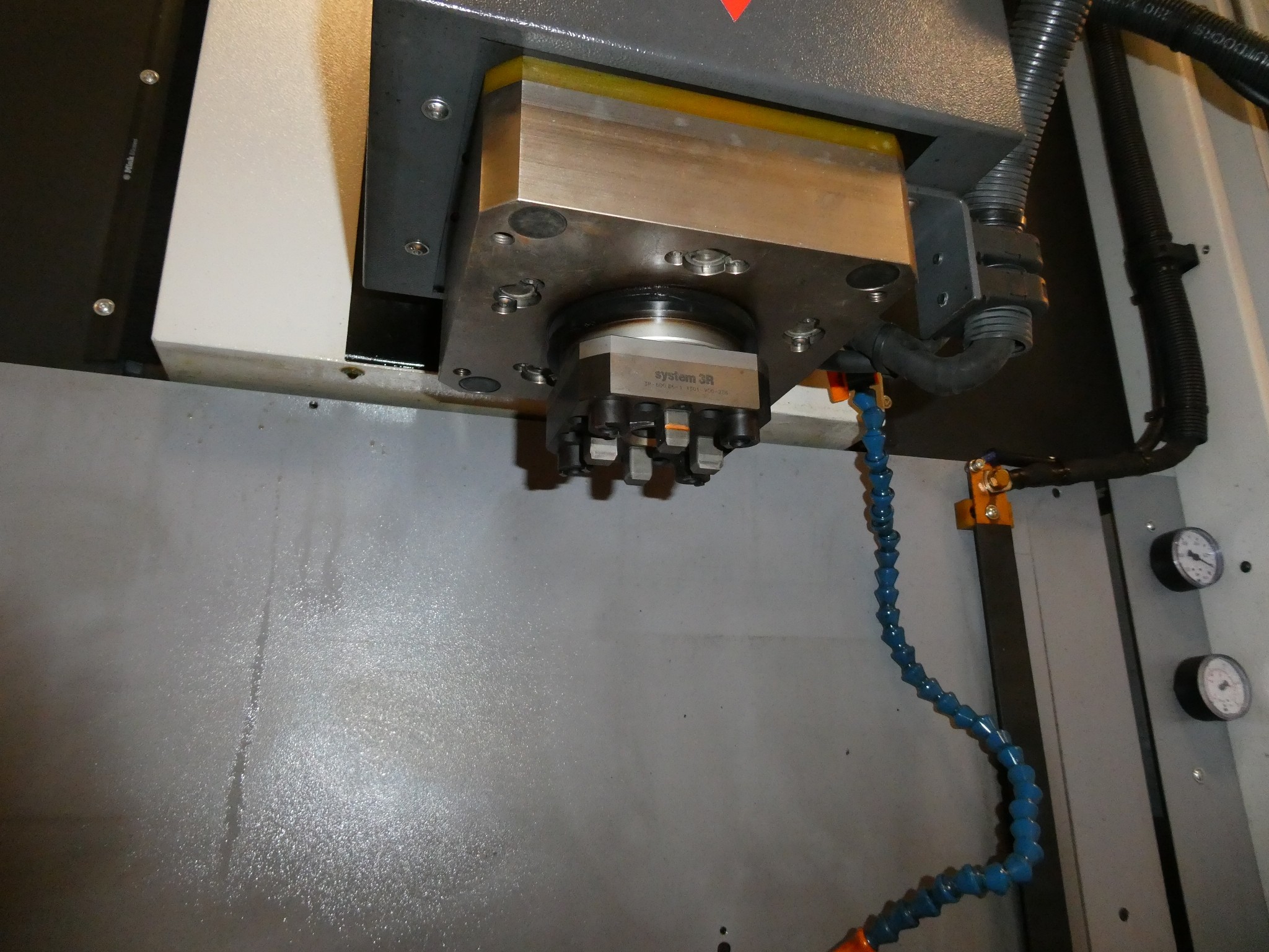 2 ventes aux enchères en ligne de machines-outils, poinçonneuses et périphériques-7