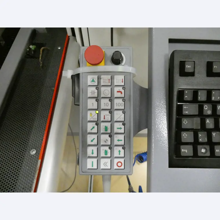 2 online veilingen van gereedschap, ponsmachines en randapparatuur-9