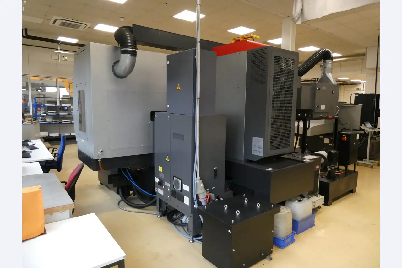 2 online veilingen van gereedschap, ponsmachines en randapparatuur-12