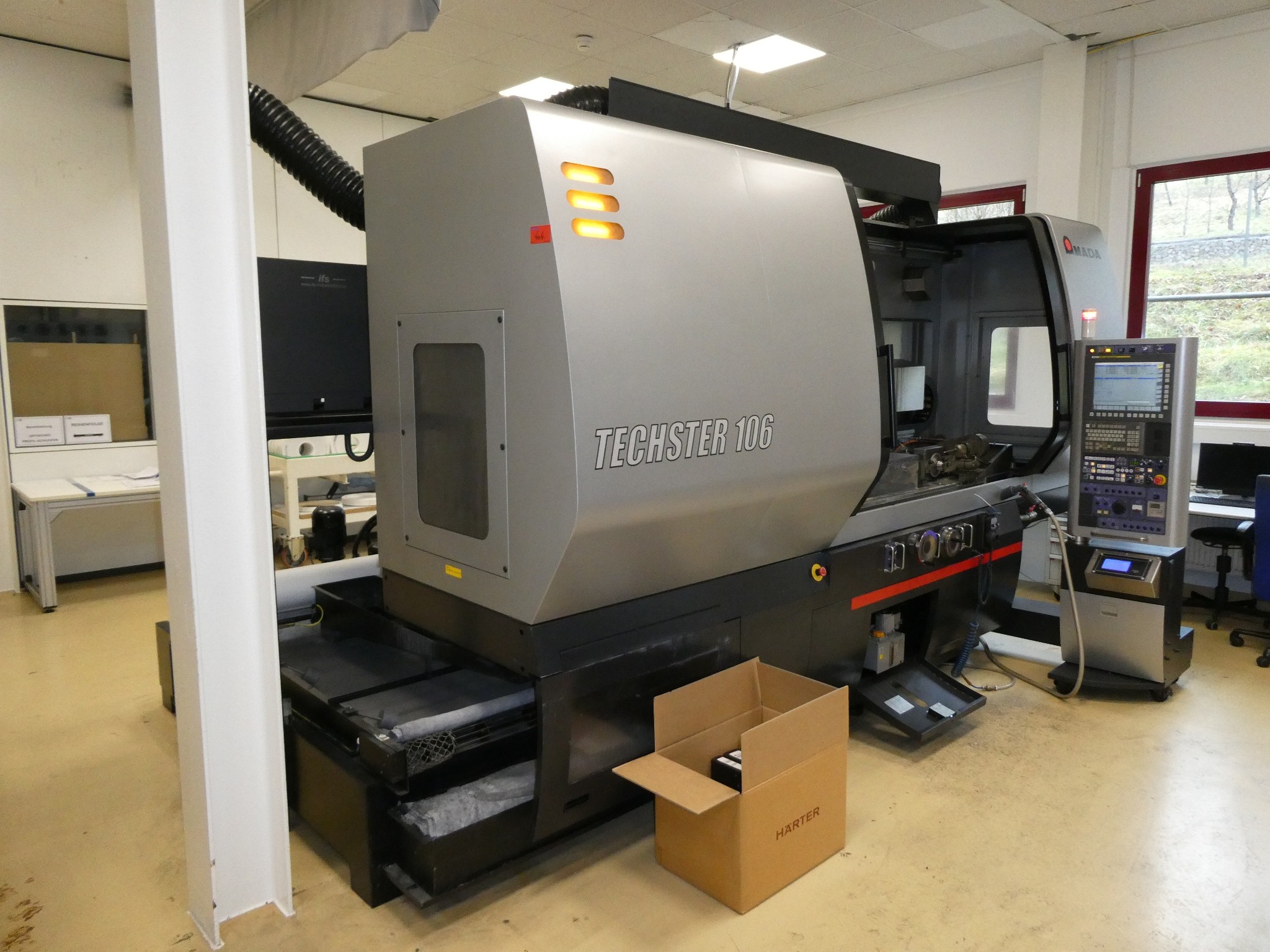 2 ventes aux enchères en ligne de machines-outils, poinçonneuses et périphériques-1