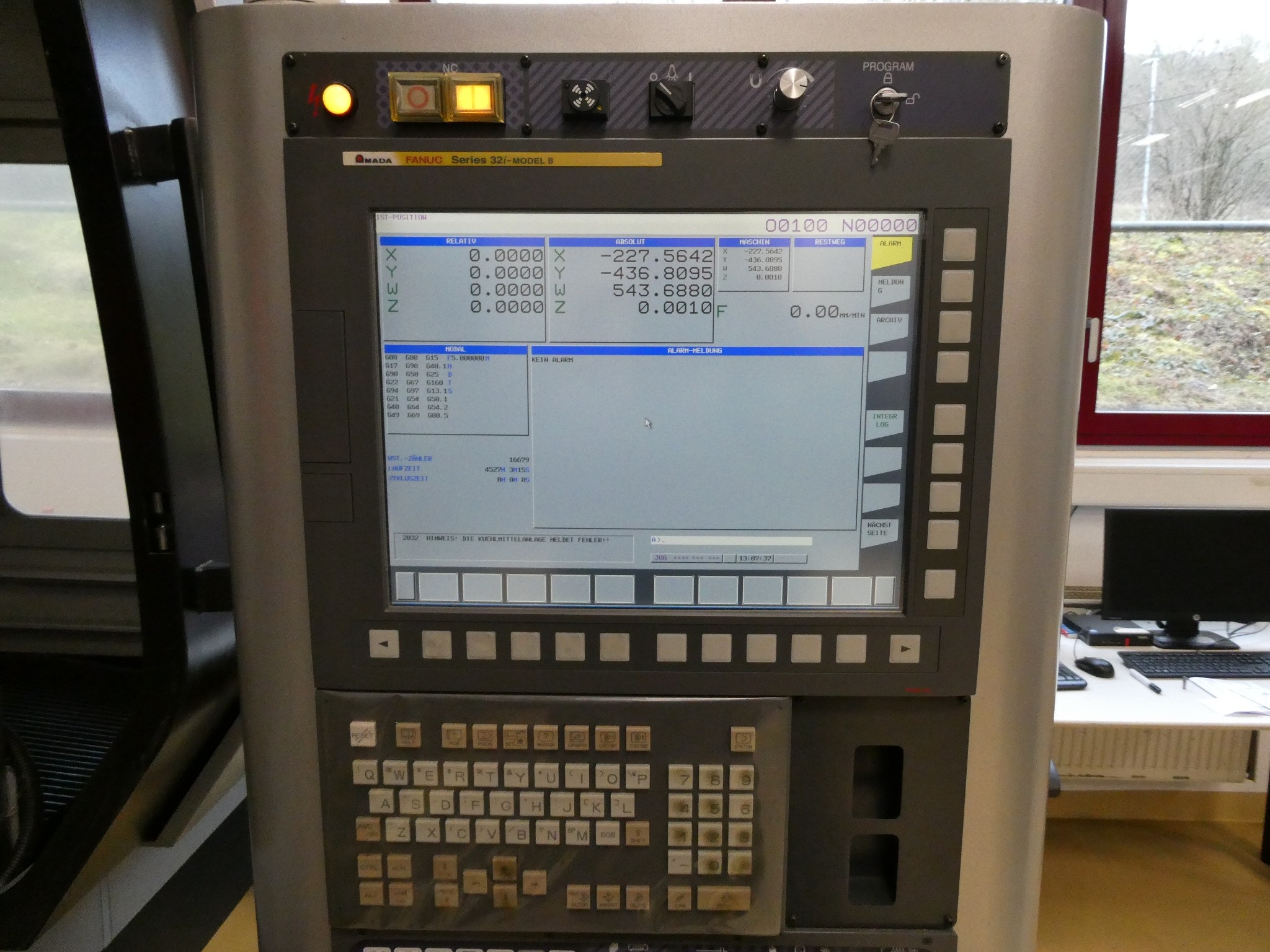 2 ventes aux enchères en ligne de machines-outils, poinçonneuses et périphériques-7