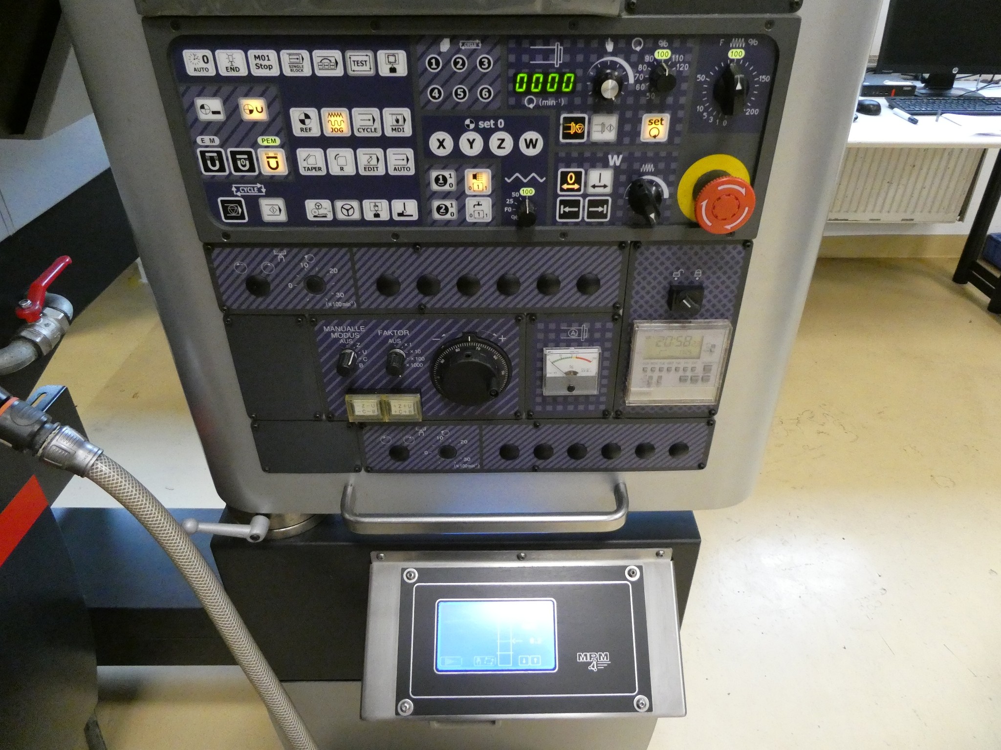 2 ventes aux enchères en ligne de machines-outils, poinçonneuses et périphériques-8