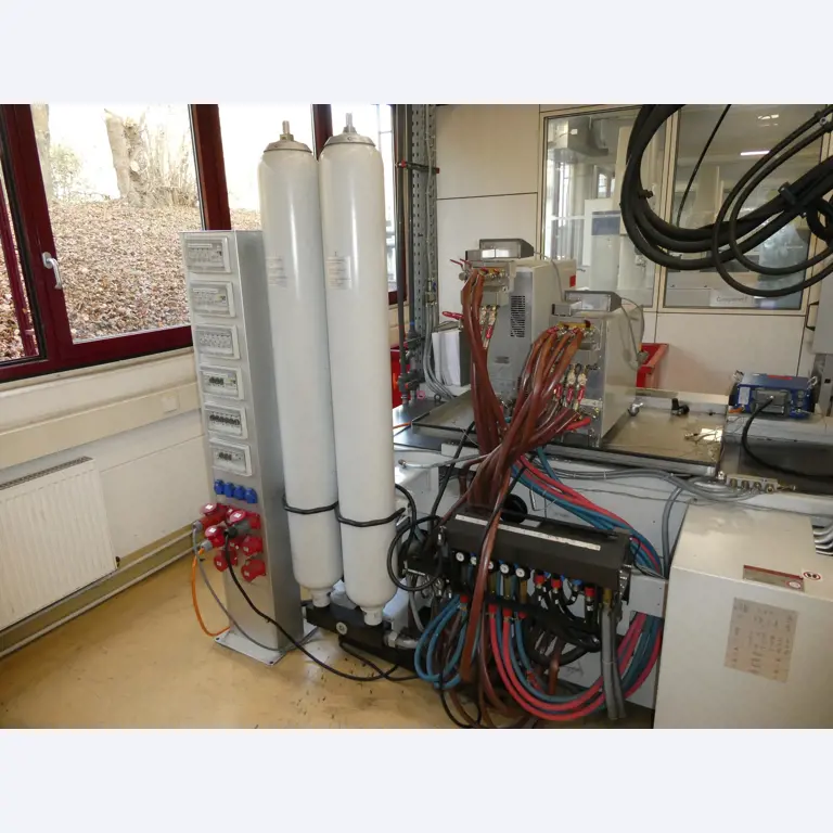 2 Online auctions of tools, punching machines and peripherals-20