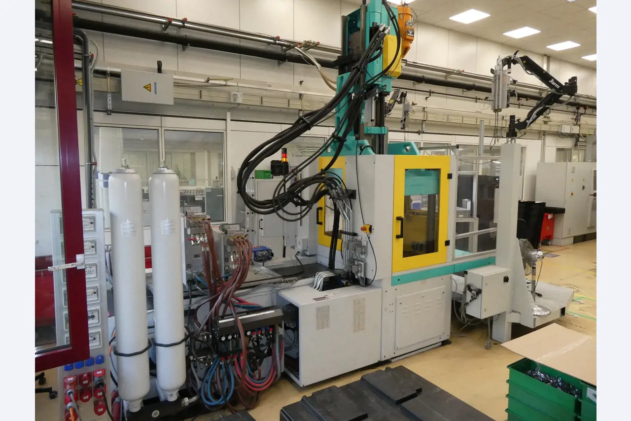 2 Online auctions of tools, punching machines and peripherals-3