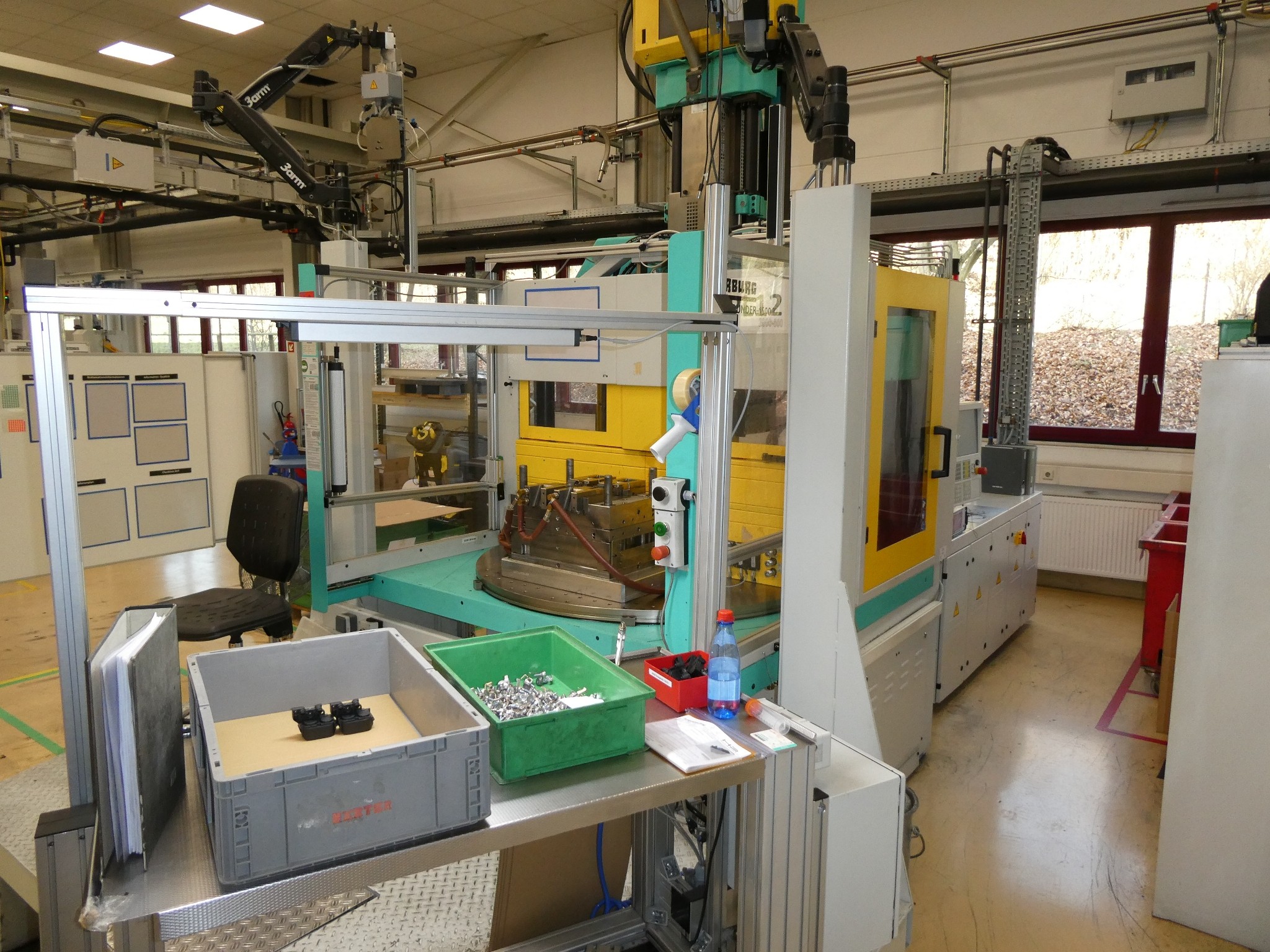 2 aukcje internetowe narzędzi, wykrawarek i urządzeń peryferyjnych-5