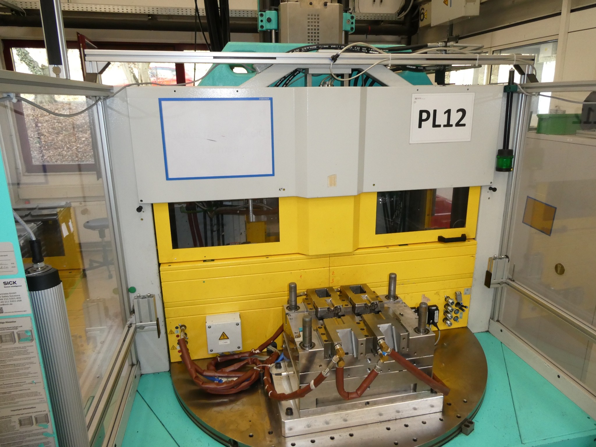 2 aukcje internetowe narzędzi, wykrawarek i urządzeń peryferyjnych-6