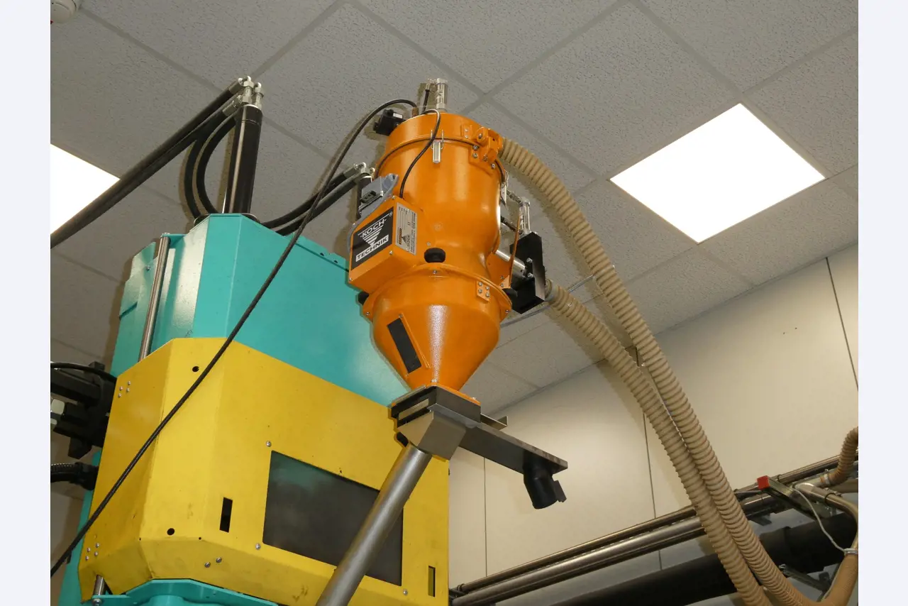 2 Online auctions of tools, punching machines and peripherals-7