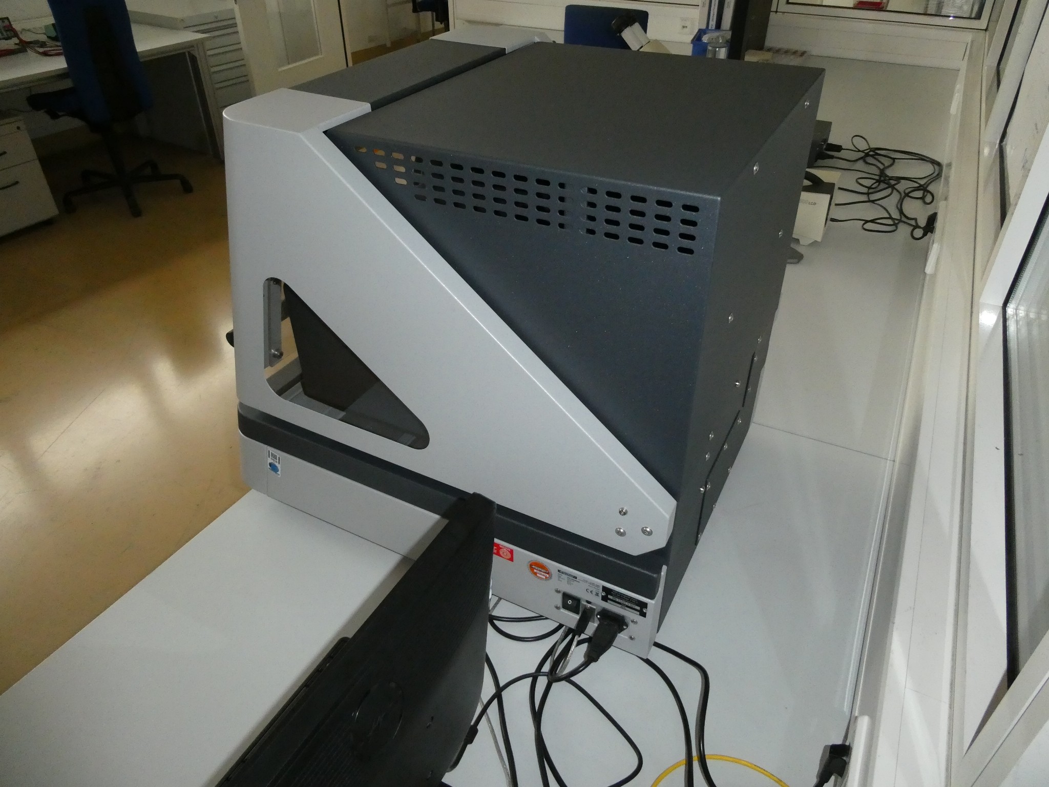 2 ventes aux enchères en ligne de machines-outils, poinçonneuses et périphériques-3