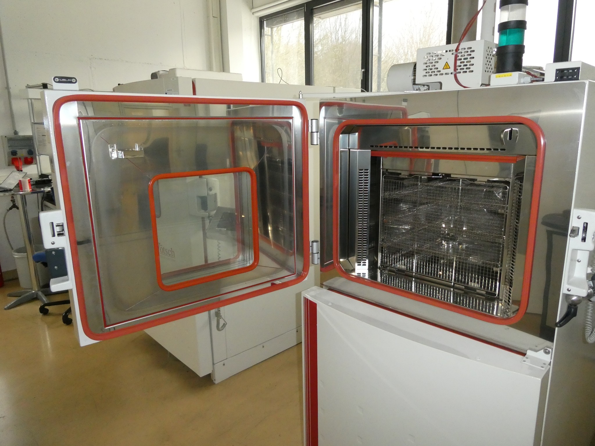 2 ventes aux enchères en ligne de machines-outils, poinçonneuses et périphériques-12