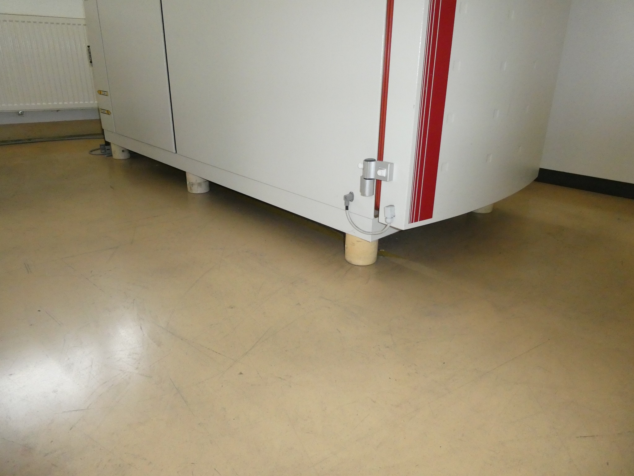 2 ventes aux enchères en ligne de machines-outils, poinçonneuses et périphériques-13