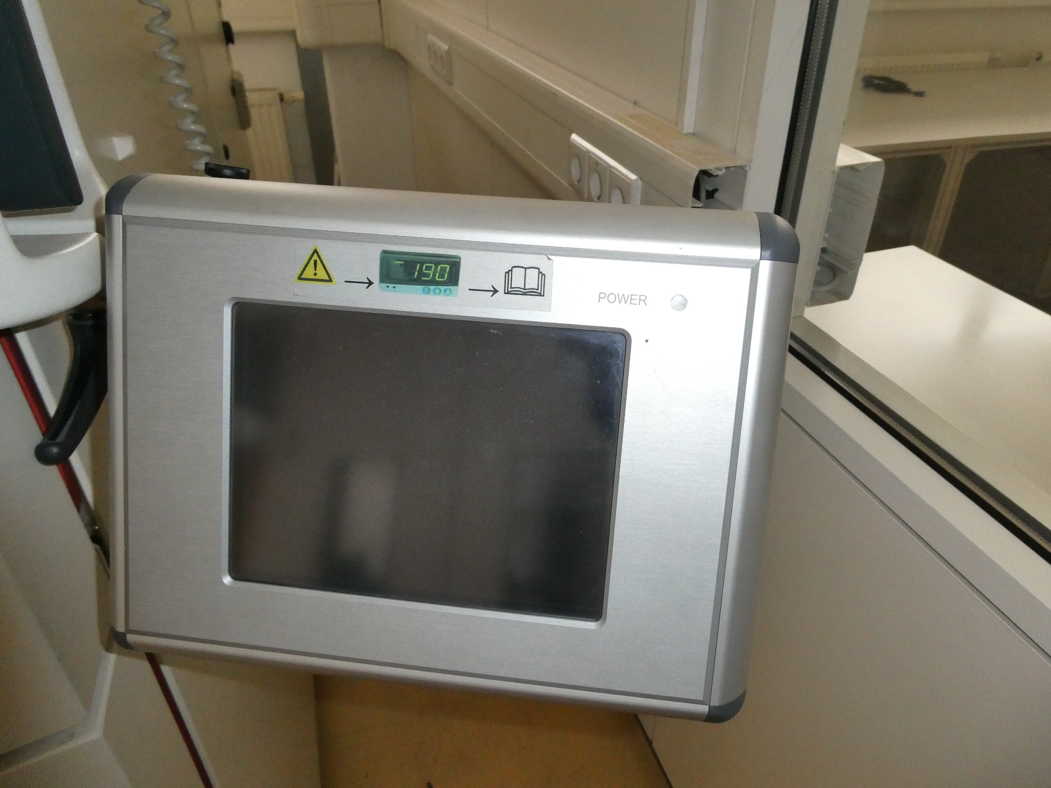 2 ventes aux enchères en ligne de machines-outils, poinçonneuses et périphériques-3