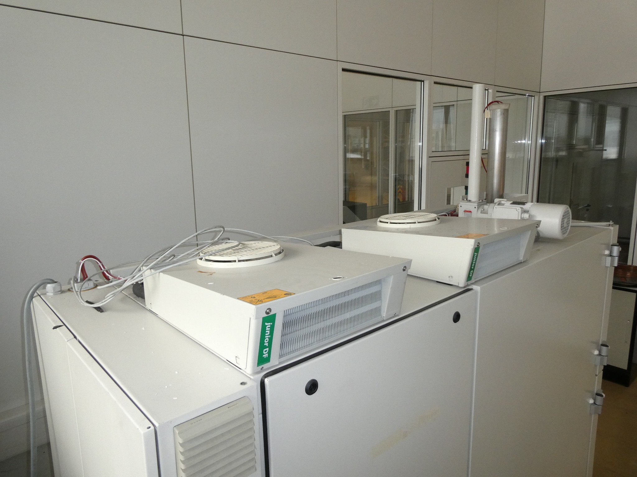 2 ventes aux enchères en ligne de machines-outils, poinçonneuses et périphériques-6