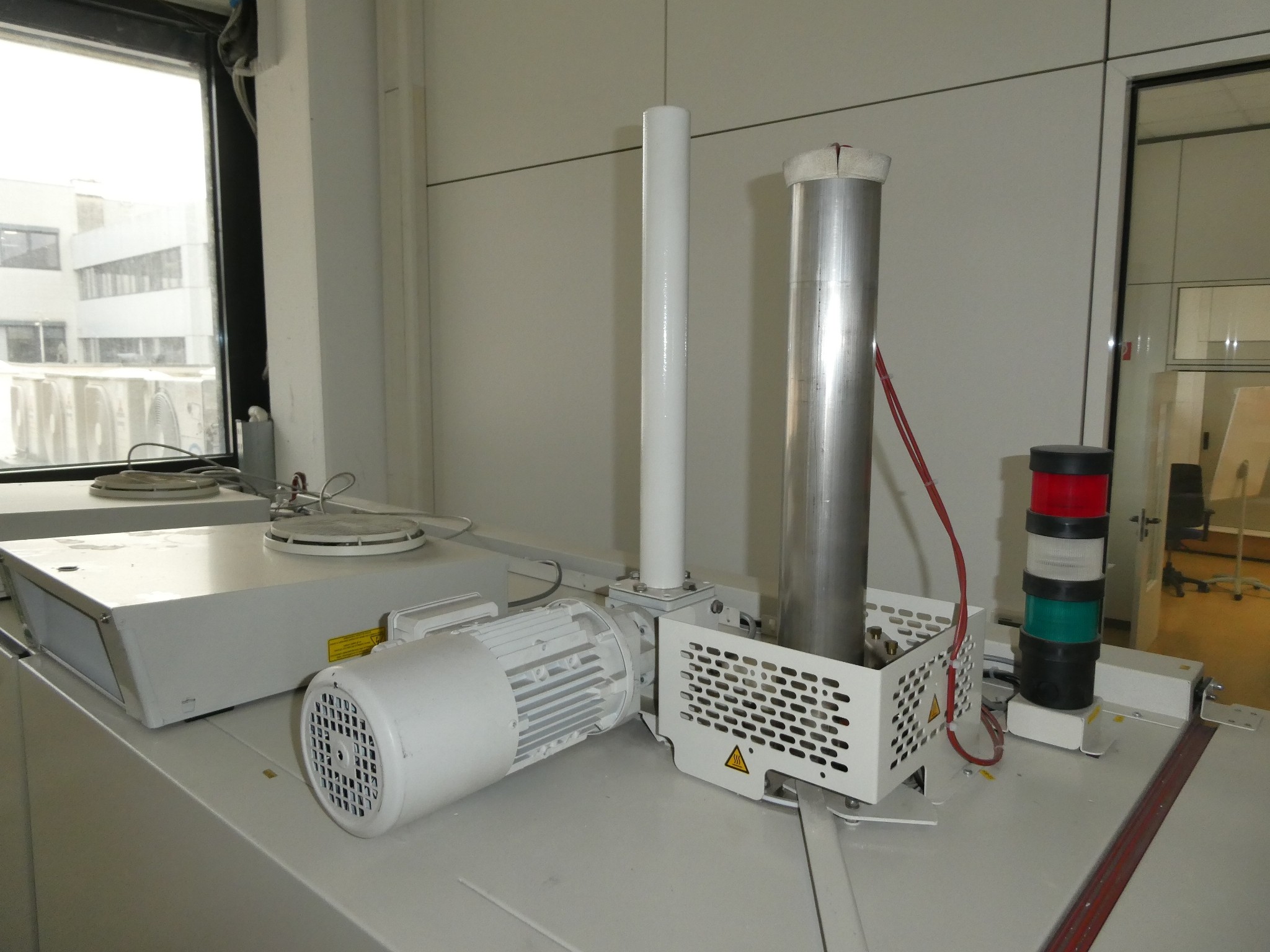 2 ventes aux enchères en ligne de machines-outils, poinçonneuses et périphériques-7