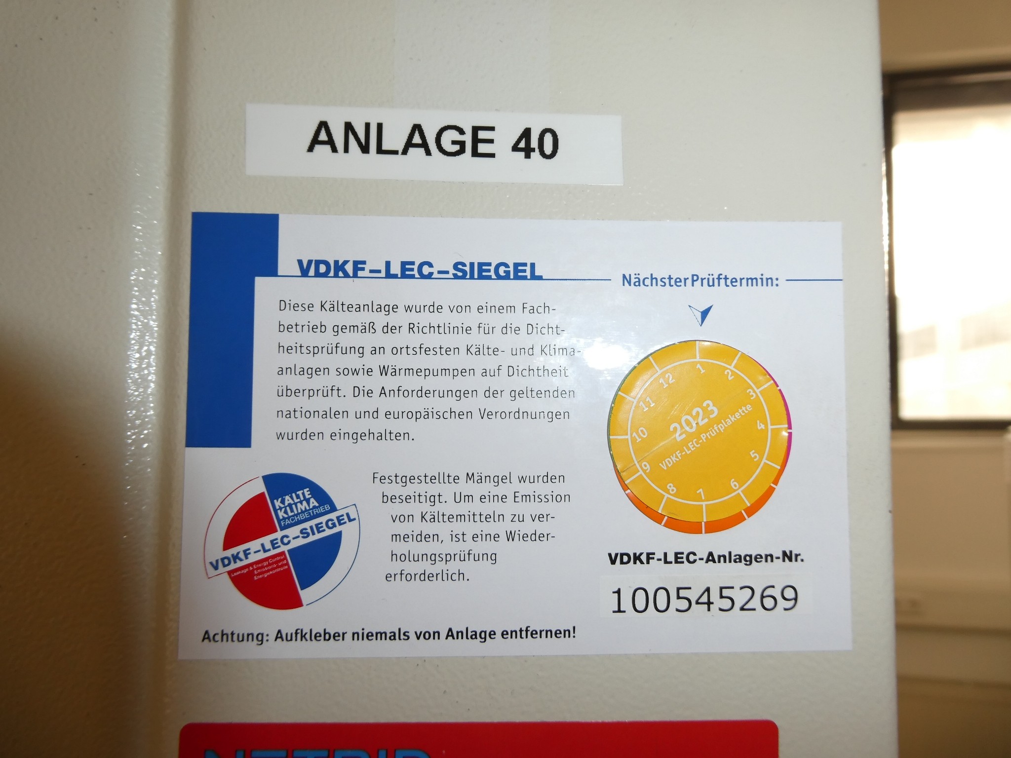 2 online aukce nářadí, děrovacích strojů a periferií-1