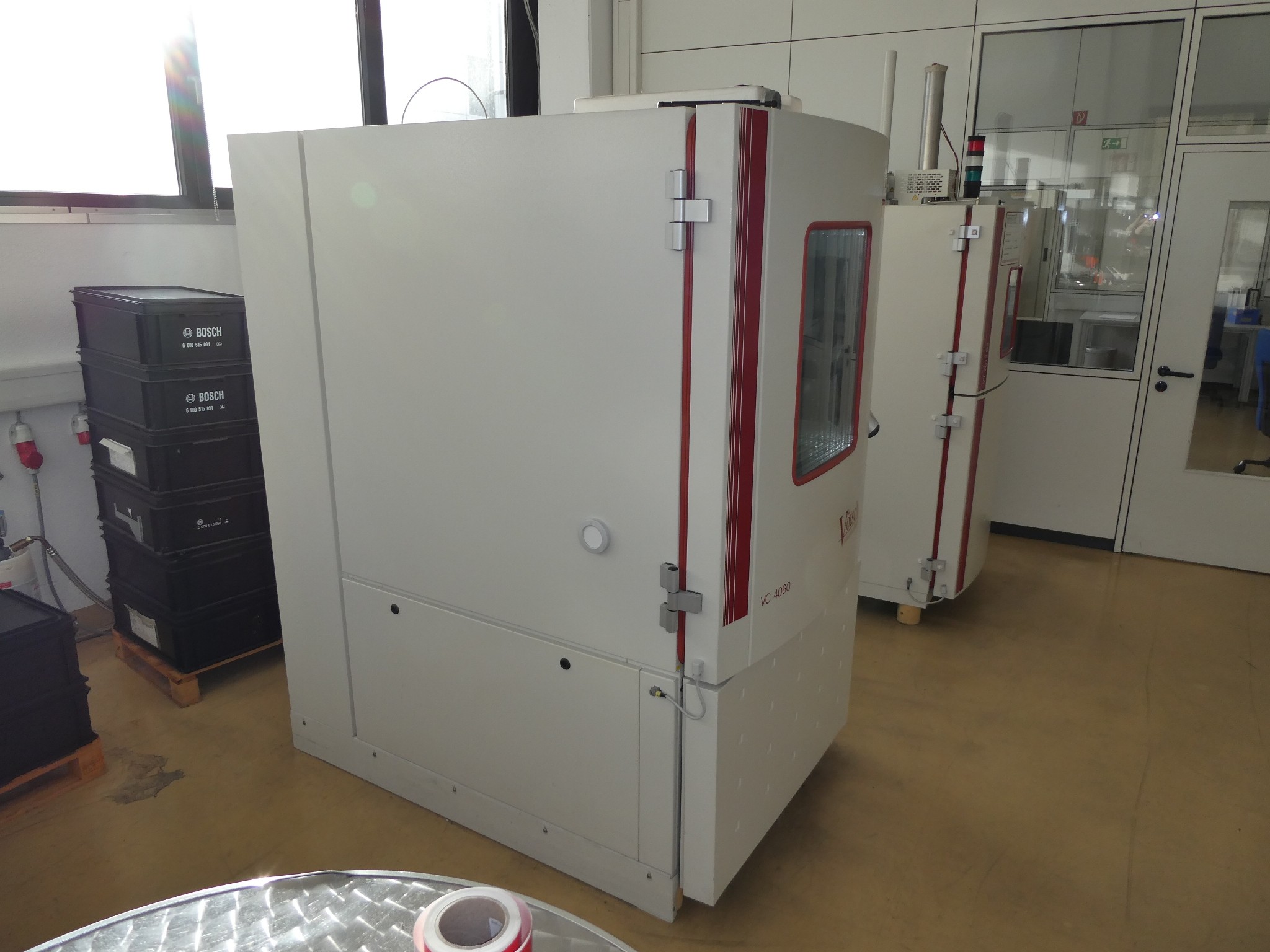 2 online aukce nářadí, děrovacích strojů a periferií-3