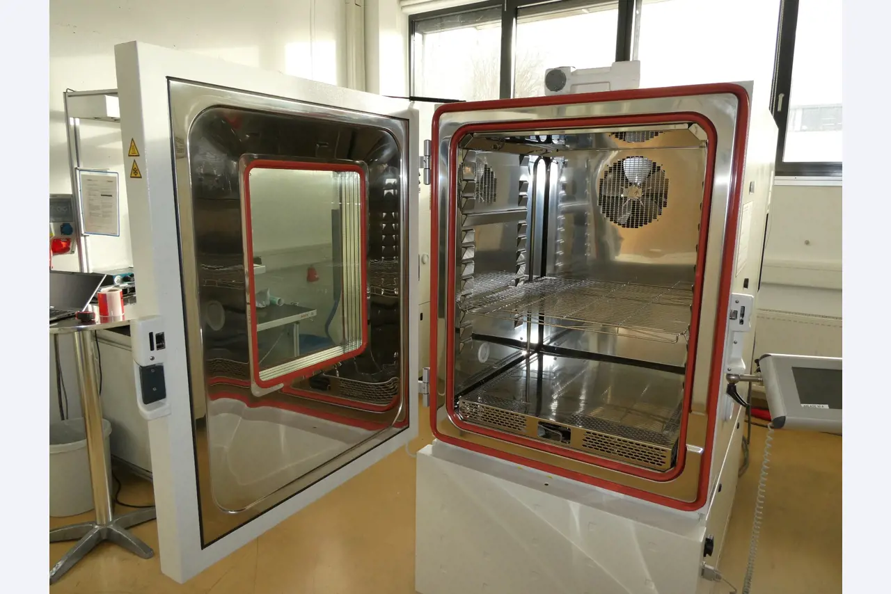 2 online veilingen van gereedschap, ponsmachines en randapparatuur-9