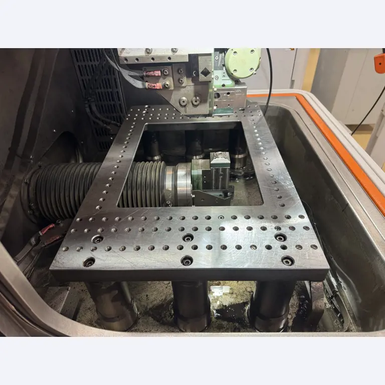 2 Online auctions of tools, punching machines and peripherals-10