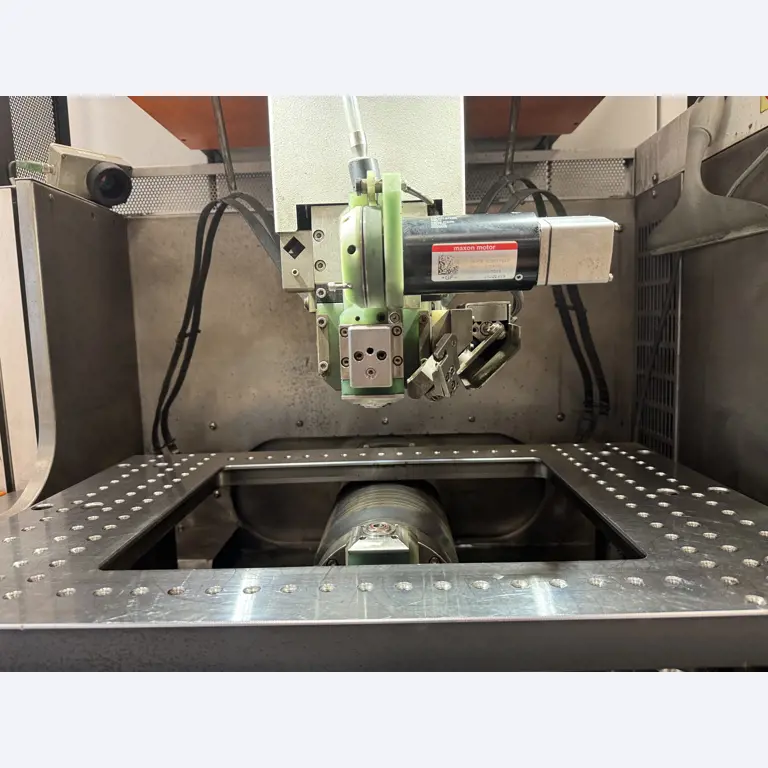 2 Online auctions of tools, punching machines and peripherals-12