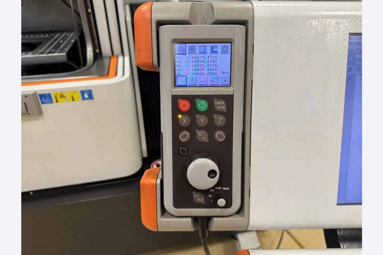 2 Online auctions of tools, punching machines and peripherals-7