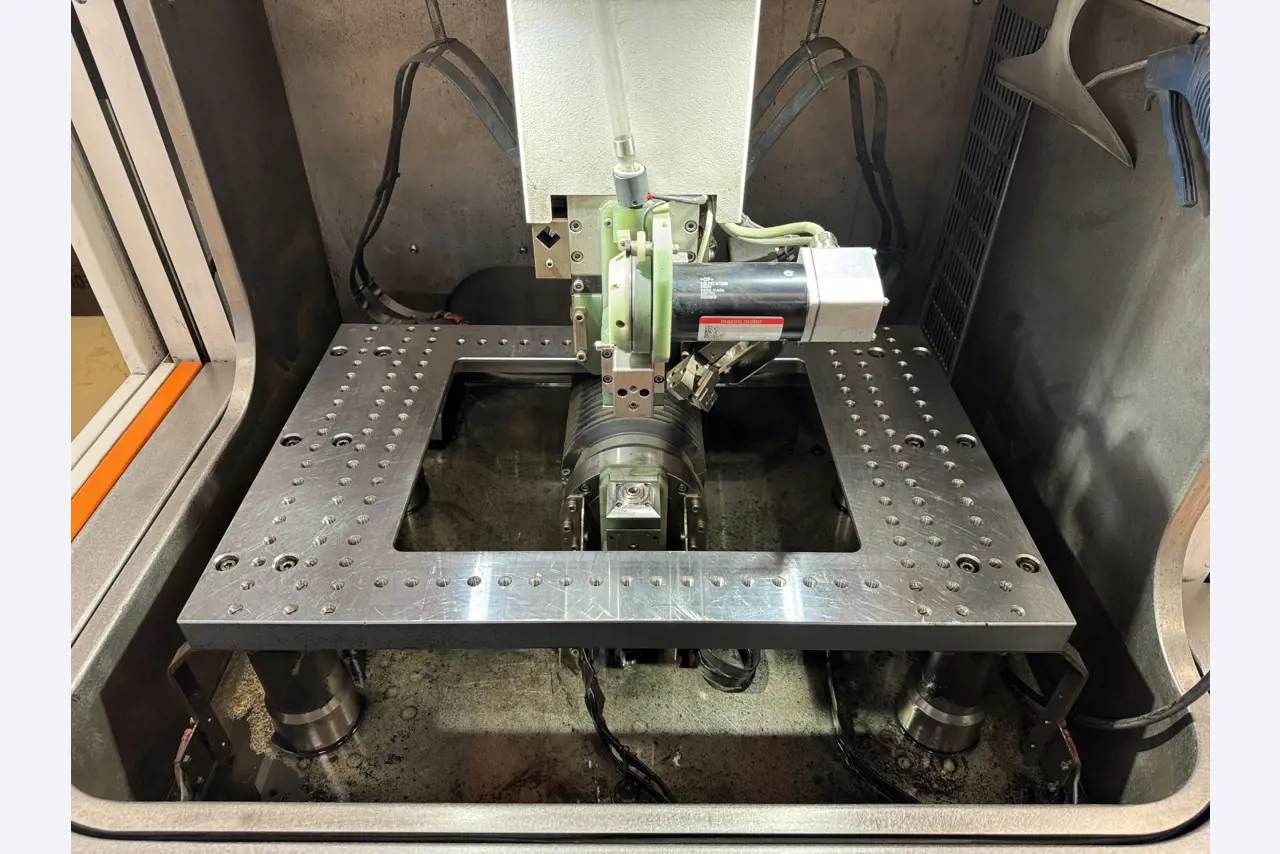 2 Online auctions of tools, punching machines and peripherals-9