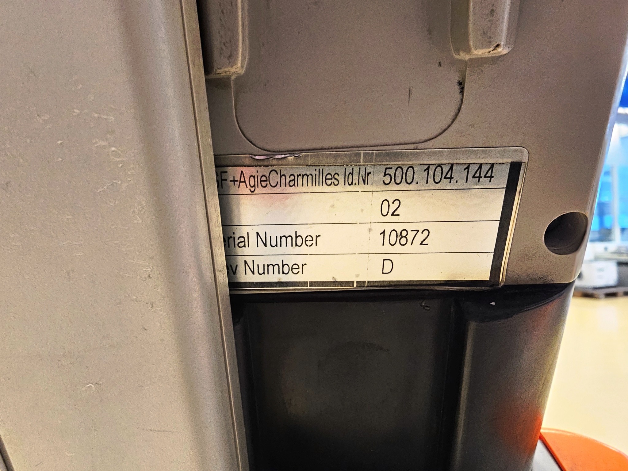 2 ventes aux enchères en ligne de machines-outils, poinçonneuses et périphériques-12