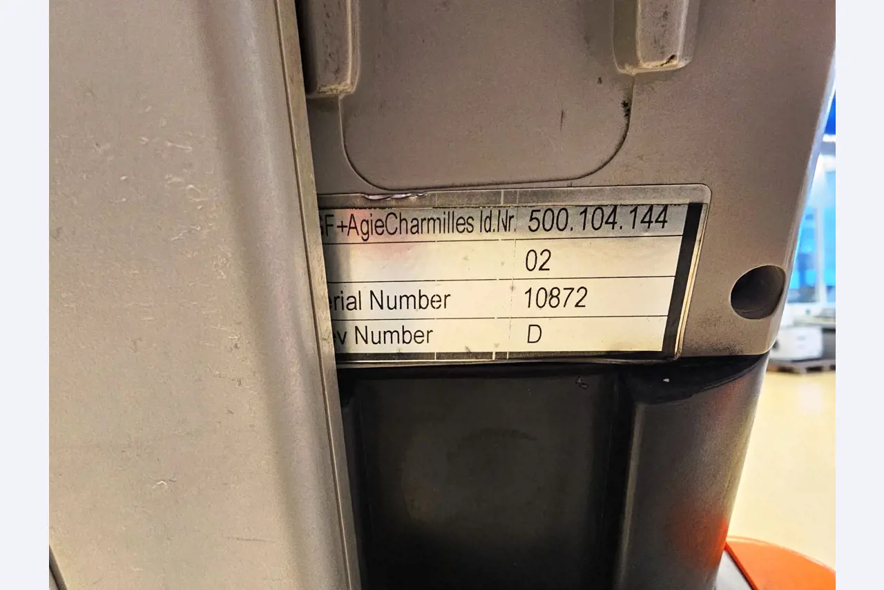 2 Online auctions of tools, punching machines and peripherals-12