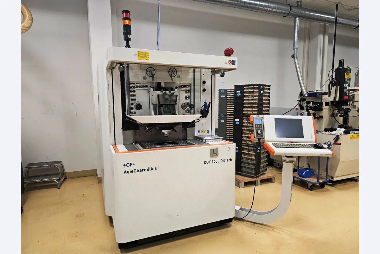 2 Online auctions of tools, punching machines and peripherals-1