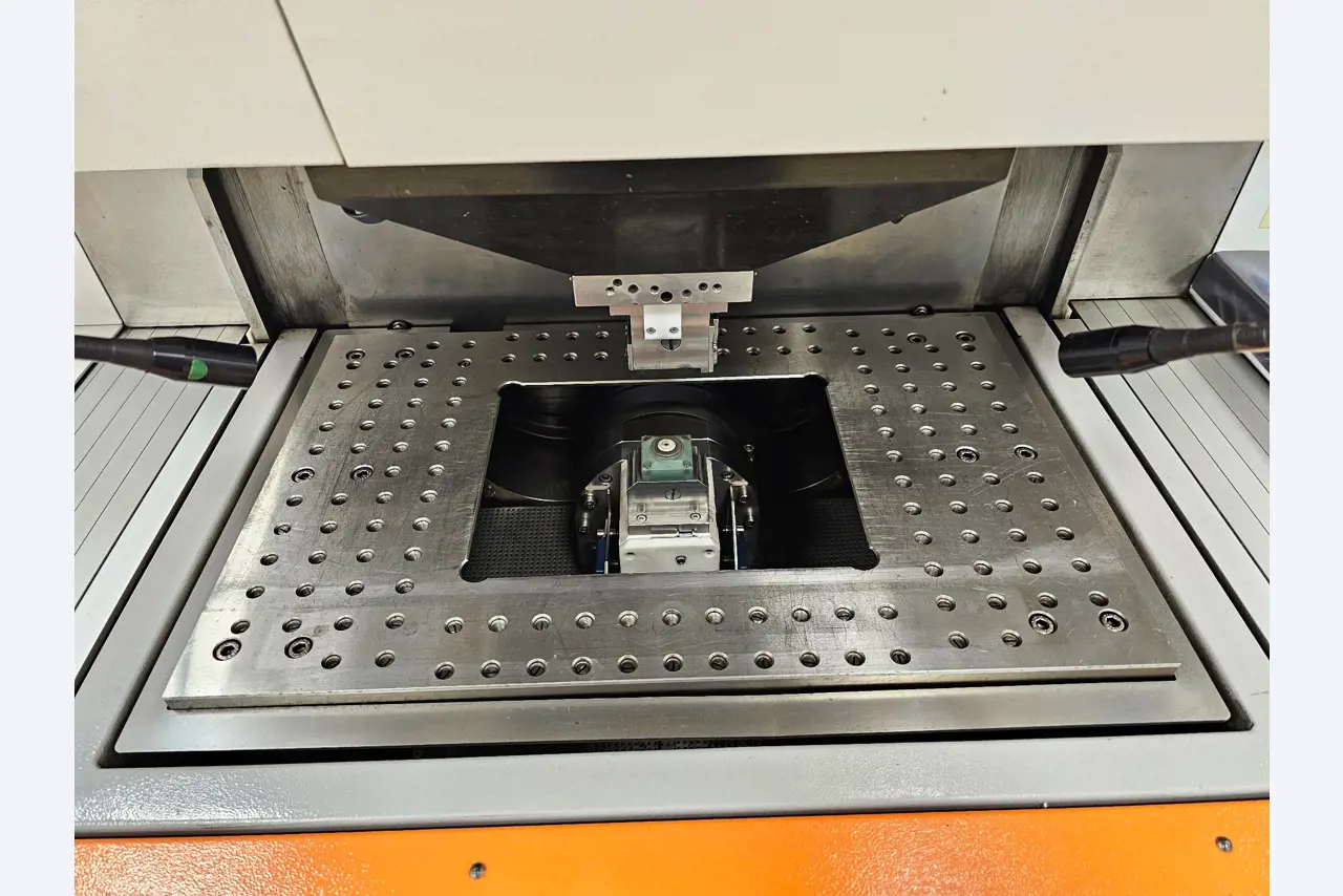 2 Online auctions of tools, punching machines and peripherals-4