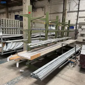 Estante cantilever