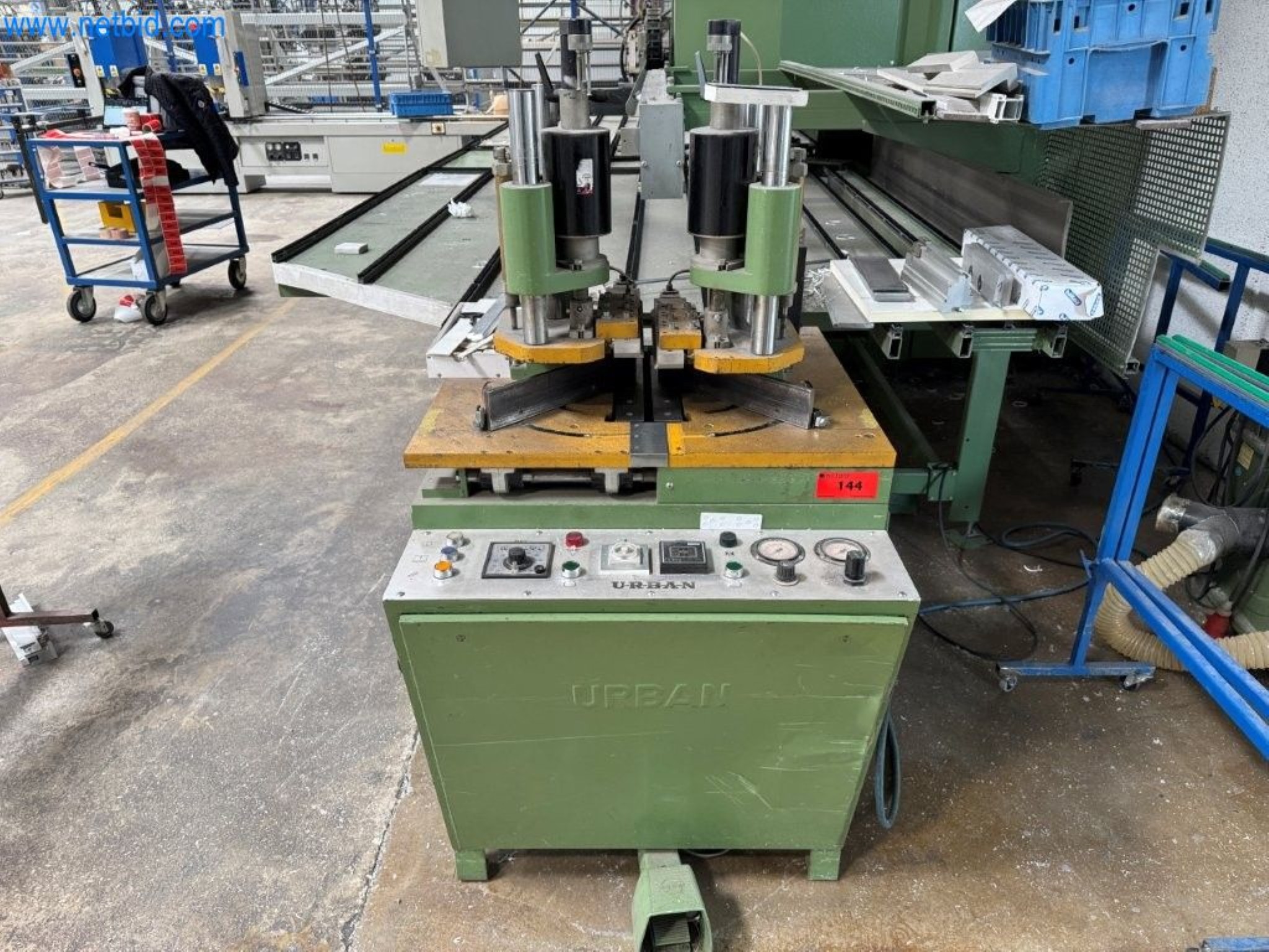 Lignes de production de fenêtres-1