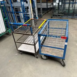 2 Leisten-Transportwagen