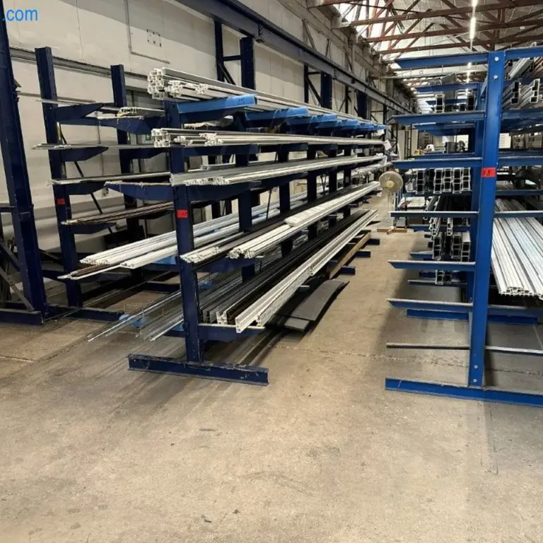 3 Rayonnages cantilever