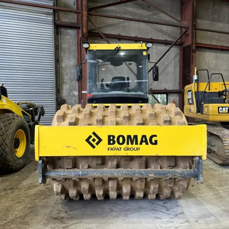 Rodillo de tambor simple Bomag BW 213 PDH-5 Plattenvorrichtung