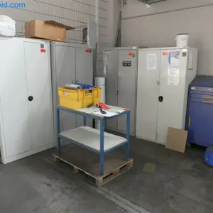 4 Sheet metal cabinets